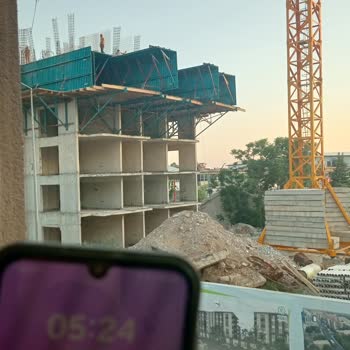 Gece Yarısı İnşaat Gürültüsü Uykumuzu Bölüyor