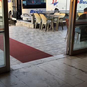 Buzlu Seyahat İle Kötü Yolculuk Deneyimi Ve Hizmet Eksiklikleri