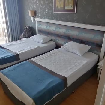 Rezervasyon Sonrası Oda Sorunu Ve Yetersiz Müşteri Desteği