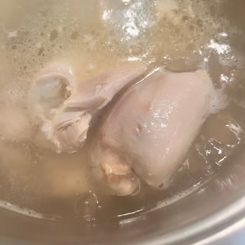 Satın Alınan Tavuk Ürününden Yabancı Madde Çıkması Güven Sarsıyor