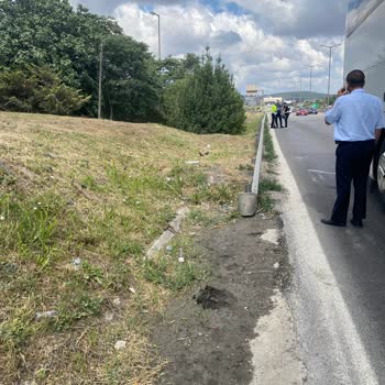 Boş Yolda Kaza: Can Güvenliğimiz Tehlikeye Atıldı