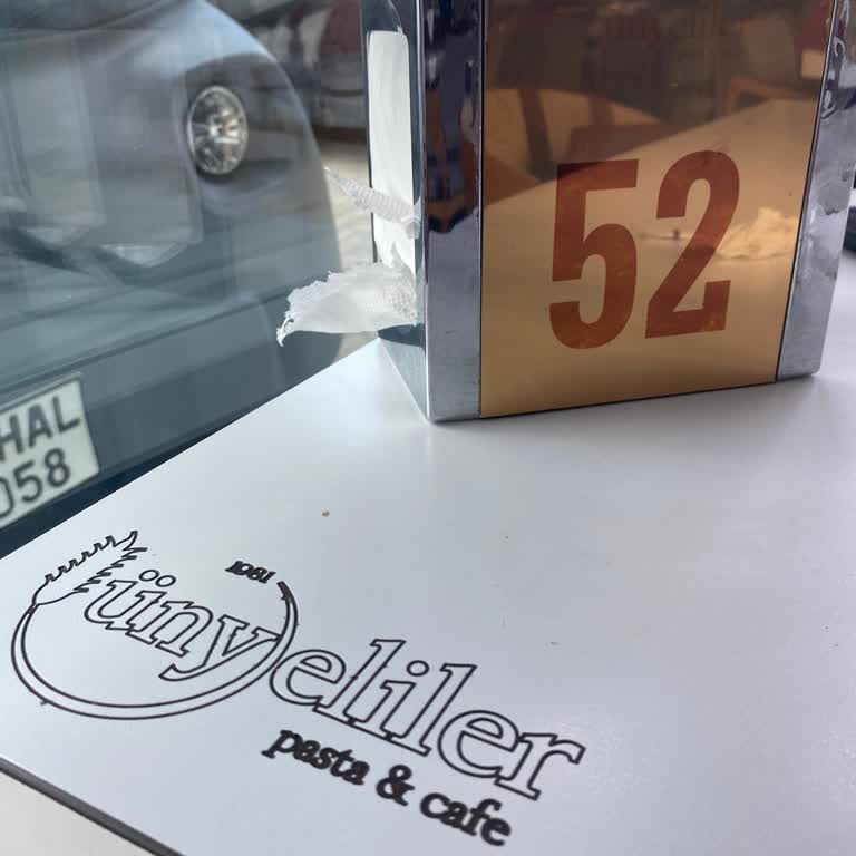 Bir Saat Bekledik Siparişimiz Gelmedi Aç Kaldık