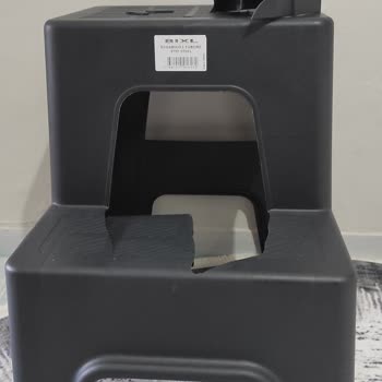 BİM'den Alınan Tabure Kırıldı, Güvenlik Riski Oluşturdu