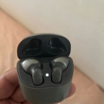 JBL 225 TWS Kulaklıklar Şarj Olmuyor, Servisten Destek Bekliyorum