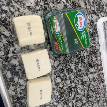 Son Kullanma Tarihi Geçmemiş Peynirin Küflü Çıkması