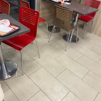 Burger King Oasis Cadde AVM'de Hijyen Sorunu Ve Sağlık Endişesi