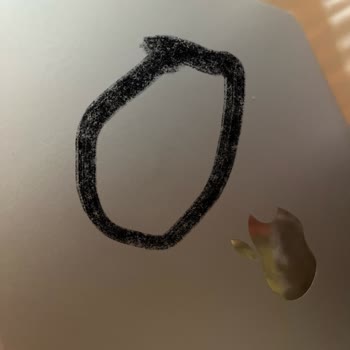 Yeni Alınan Macbook'ta Sürtünme İzi Ve İletişim Sorunu