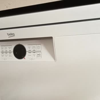 Beko Yeni Bulaşık Makinesi Tabaklarımı Kırıyor, Acil Çözüm Bekliyorum