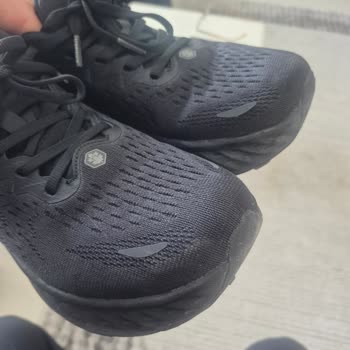 Kısa Sürede Deforme Olan Spor Ayakkabı Hayal Kırıklığı