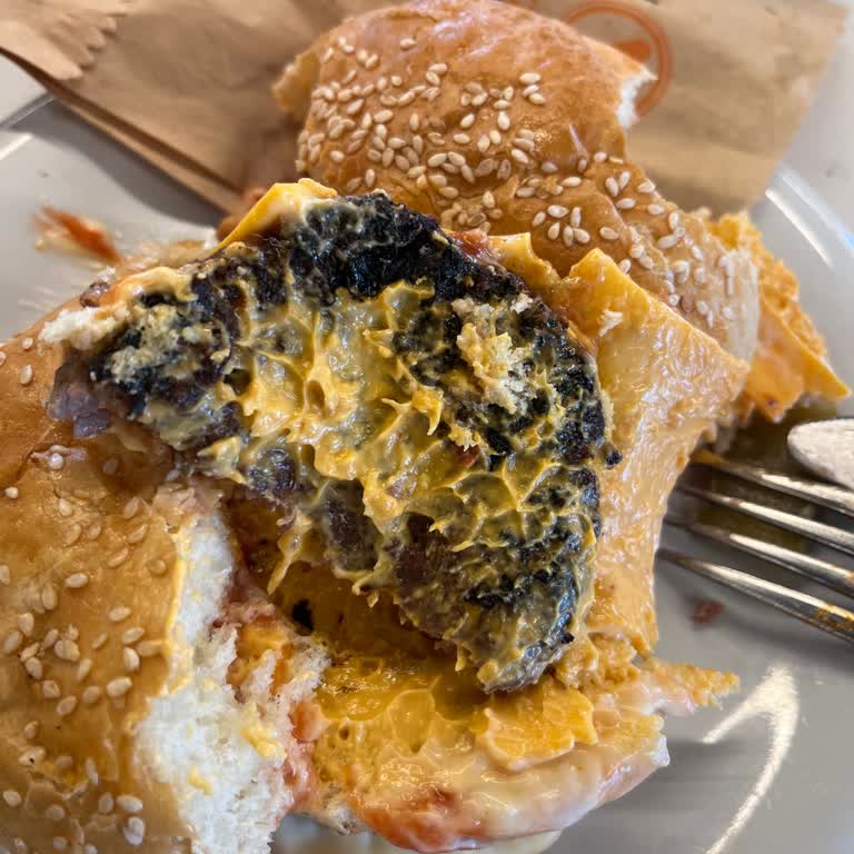 Ovakça Şubesinde Kötü Hizmet Ve Lezzet Hayal Kırıklığı