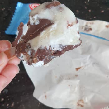 Bozuk Ve Kötü Kokulu Dondurma Sağlığımızı Tehdit Etti