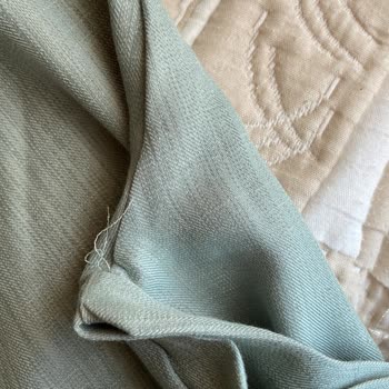 Melvien Aldığım Takım Elbise Sorunlu Çıktı, İletişimde Sıkıntı Yaşadım