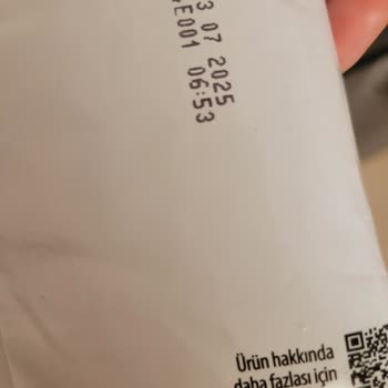 Peynirde Beklenmeyen Lekeler Ve Kötü Tat Deneyimi