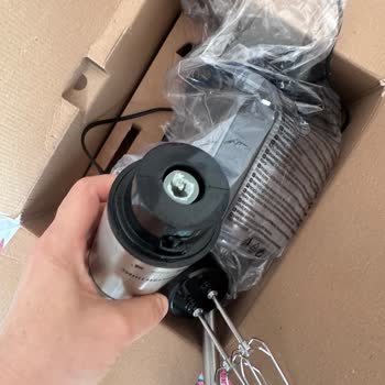 English Home İlk Kullanımda Blender Eridi