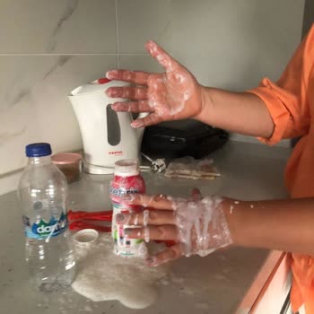 Aldığım Kefir Eve Gelince İki Kez Patladı Mutfağım Mahvoldu