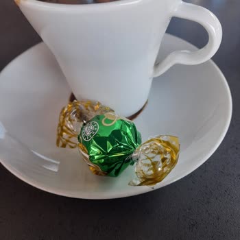 Kahve Siparişimizi Almak 15 Dakika Sürdü Çalışanlar İlgisizdi