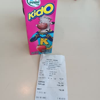 Küçük Çocuğa Fahiş Fiyatlı Süt Ve İade Sorunu