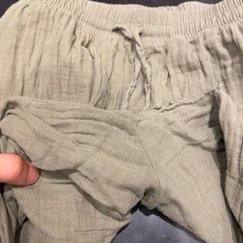 Pantolonun İlk Giyimde Dikişlerinden Sökülmesi Ve İade Sürecindeki Belirsizlik