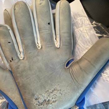 5 Ayda Yıpranan Eldivene Garanti Reddi Ve İlgisiz Müşteri Hizmeti