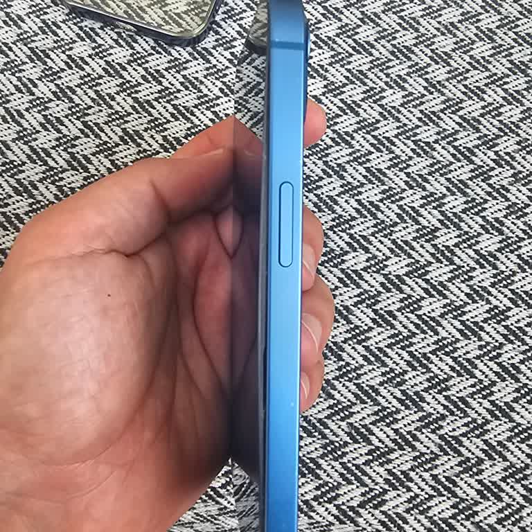 İphone 13 Batarya Şişmesi Ve Değer Kaybı Endişesi