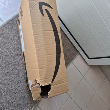 DHL Kargo Kolilerim Yırtık Ve Eksik Geliyor, İade Sürecim De Belirsiz