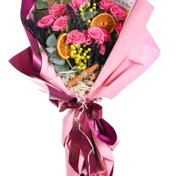 Mezuniyet İçin Sipariş Edilen Çiçek Kötü Geldi, Mağduriyet Giderilmedi