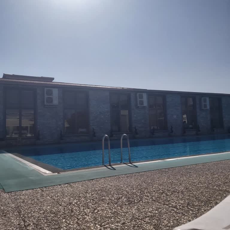 Kıyafet Nedeniyle Uyarı Ve Personel Tavrı Konforumu Bozdu