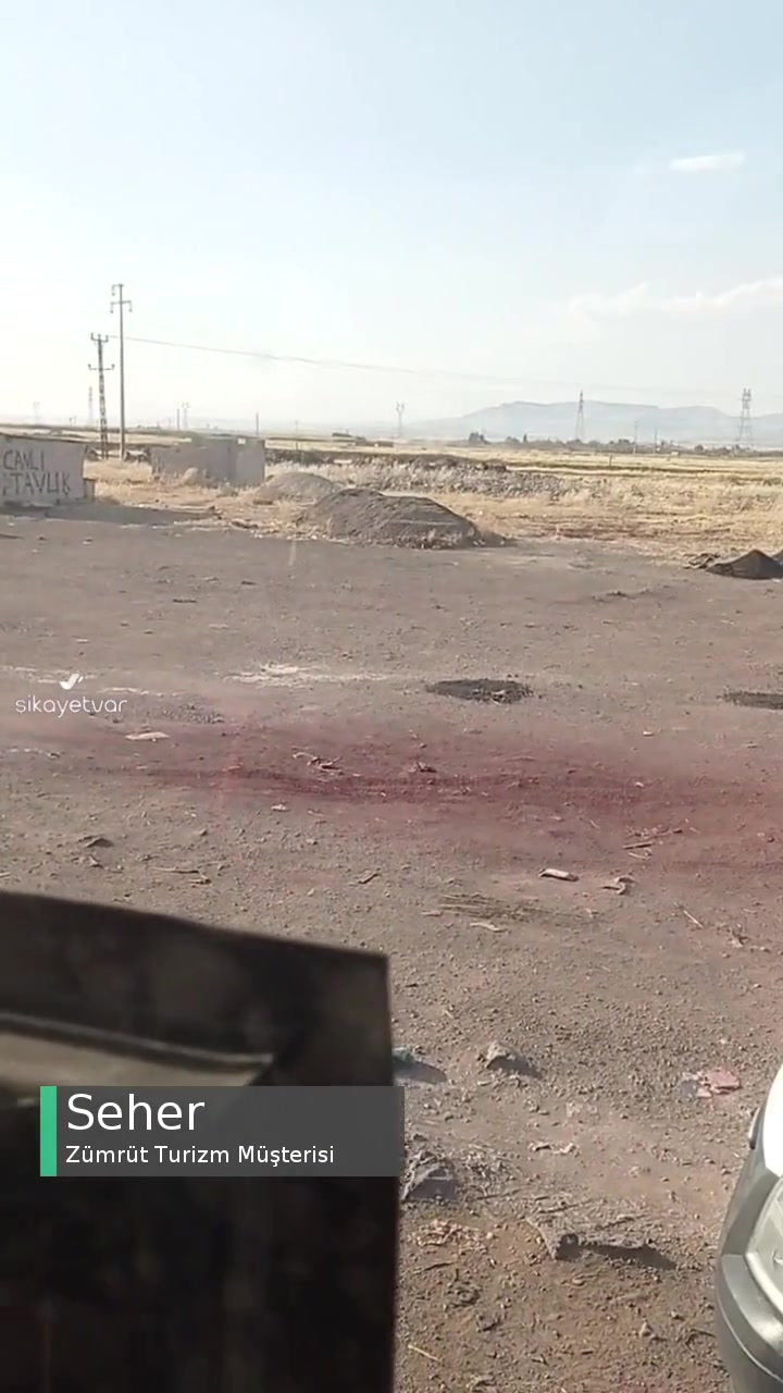 Zümrüt Turizm Mazot Kokulu Otobüs! videonun kapak resmi
