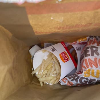 Burger King Siparişim Geç Geldi Soğuk ve Eksik Teslim Edildi