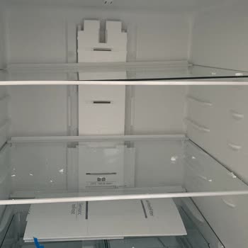 Yeni Alınan Buzdolabının İçi Paramparça Çıktı Kimse Çözüm Sunmuyor