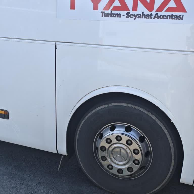 Metro Turizm Yerine Farklı Otobüs, Geç Varış Ve Keyfi Duraklamalar Mağduriyeti