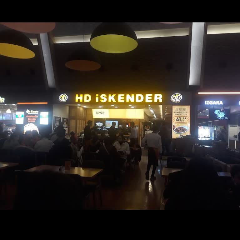 Soğuk Ve Eksik Servis Deneyimi
