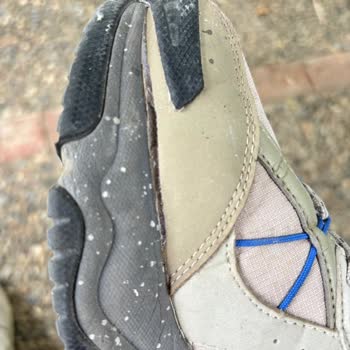 Kısa Sürede Yırtılan Ayakkabıya Mağazadan Destek Alamadım