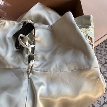 İade Sürecinde Yaşanan Haksızlık Ve Mağduriyet: Mezuniyet Elbisesi Hayal Kırıklığı