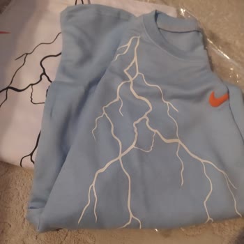 Yanlış Ürün Ve Renk Gönderimi, Müşteri Hizmetlerine Ulaşılamıyor