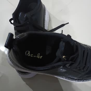 Ayakkabıda Sürekli Gıcırdama Ve Yetersiz Çözüm Nedeniyle Mağduriyet