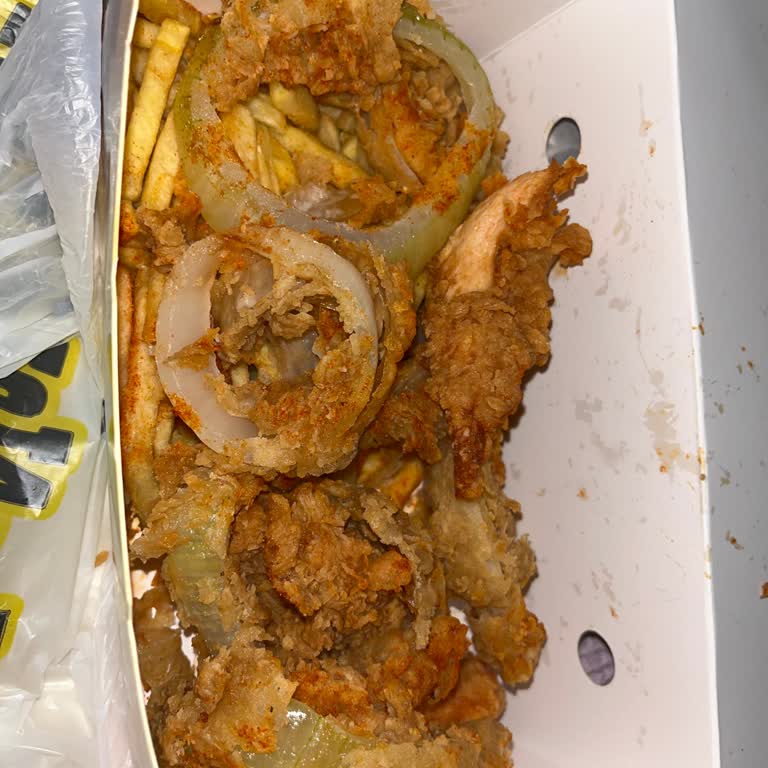 Sipariş Edilen Yemek Kötü Durumda Ve Pişmemiş Geldi