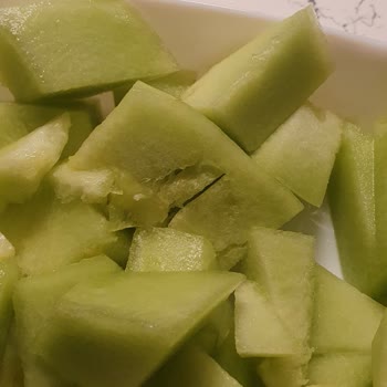 Migros'tan Aldığım Kavun Bozuk Çıktı, Param Çöpe Gitti