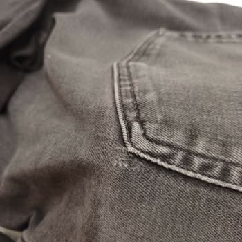 Lacoste Pantolonda Kumaş Yırtılması Ve Olumsuz İnceleme Sonucu