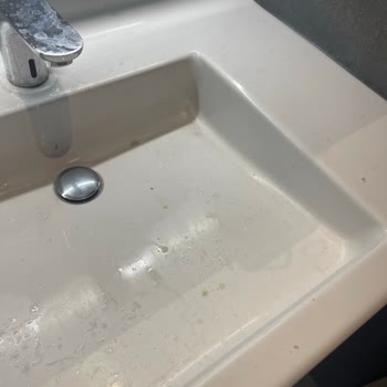 Shell Sincan Ayaş Caddesi Tuvalet Temizliği Yetersiz