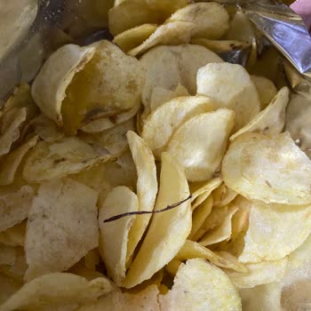 BİM Cips Paketinden Hamam Böceği Bacağı Çıktı!