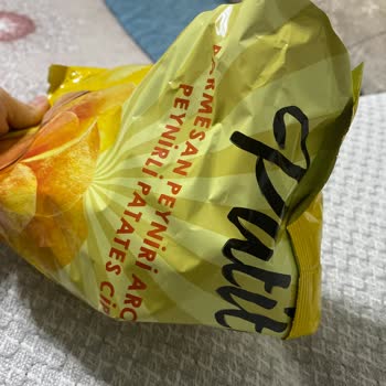 BİM Cips Paketinden Hamam Böceği Bacağı Çıktı!