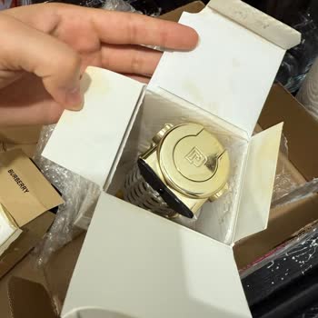 İade Edilen Parfümlerin Ambalajı Açılmış Ve Hasarlı Olarak Geri Gönderilmesi