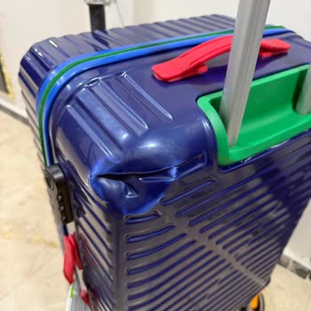 Uçuş Sonrası Valizimin Zarar Görmesi Ve Müşteri Hizmetlerinden Destek Alamama