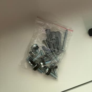 Duvar Askı Aparatı Vidaları Televizyonuma Uymadı, Montaj Yapılamıyor