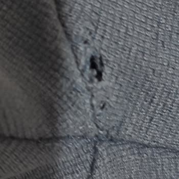 Aynı Model Tişörtlerden Biri Erken Yıprandı, Değişim Talebi