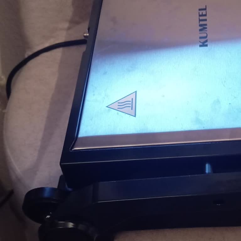 Kumtel Tost Makinesi Kolu Kırıldı, Servisten 2 Aydır Dönüş Yok