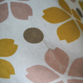 Defolu Eşarp, Sorumsuz Paketleme Ve İlgisiz Müşteri Hizmeti