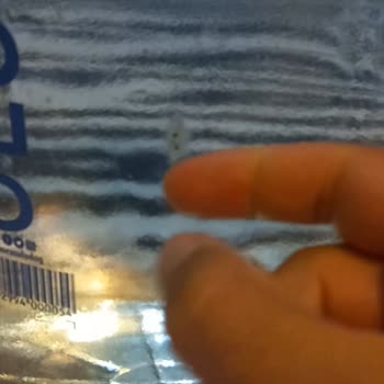 Damacana Suyunda Kirli Leke Ve Canlı Benzeri Yabancı Maddeyle Karşılaştım