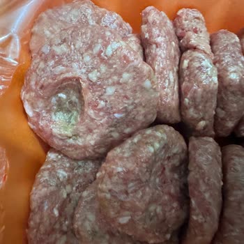 Köfteci Yusuf'tan Gönderilen Bozuk Köfteler Sağlığımızı Tehdit Ediyor